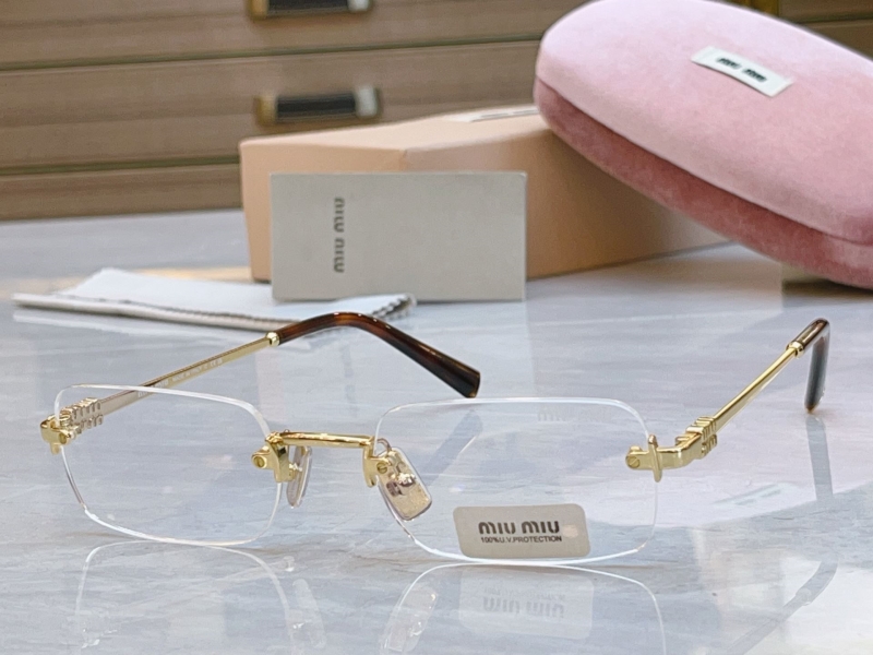 MIU MIU